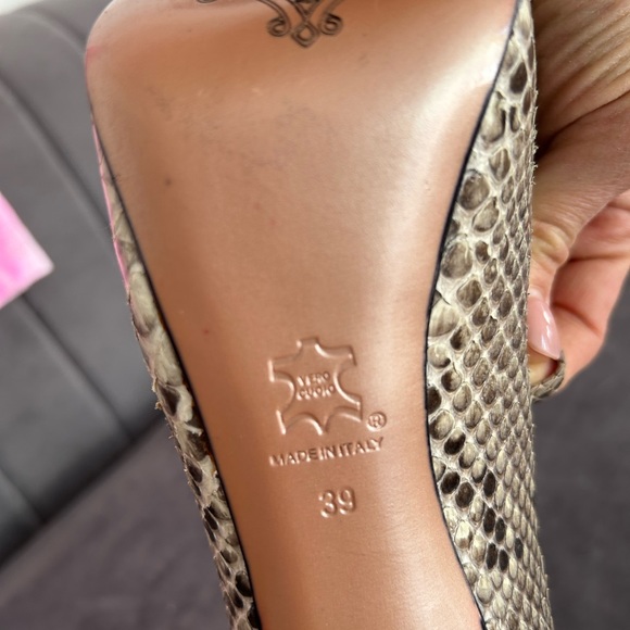 Python high heels, size 39, Leather-Italian, Like new - Picture 8 of 15